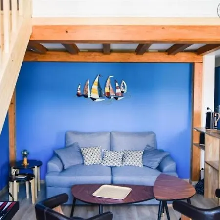 Appartement Renove 2 Chambres, Centre-Ville, Parking Inclus - Fr-1-197-467 *