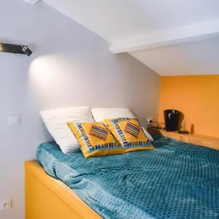 Appartement Renove 2 Chambres, Centre-Ville, Parking Inclus - Fr-1-197-467 Appartamento