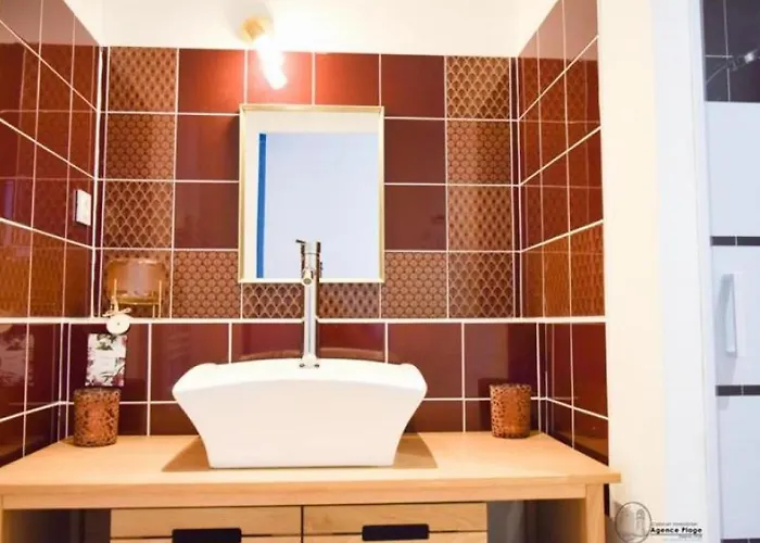 Apartman Appartement Renove 2 Chambres, Centre-Ville, Parking Inclus - Fr-1-197-467