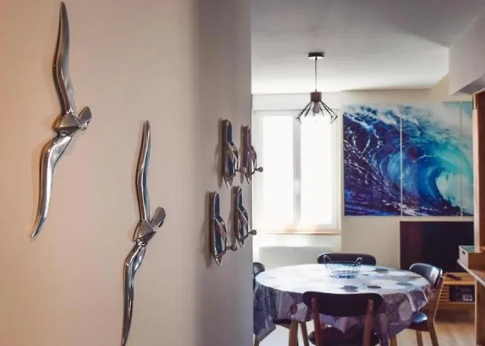 Appartement Renove 2 Chambres, Centre-Ville, Parking Inclus - Fr-1-197-467 Apartman